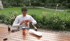 大瓜爆料网红父女视频,揭秘网络红人背后的家庭生活