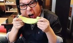 自拍网红吃瓜,揭秘娱乐圈幕后真相