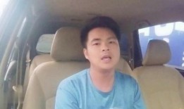 海哥爆料小老弟视频播放,小老弟视频播放背后的精彩故事