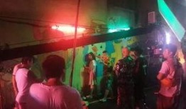 荒野女囚 手机在线观看,绝境求生，逆境绽放