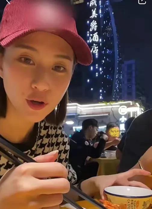 吃瓜娱乐间爆料娱乐圈是真的吗,吃瓜娱乐间揭秘真相？